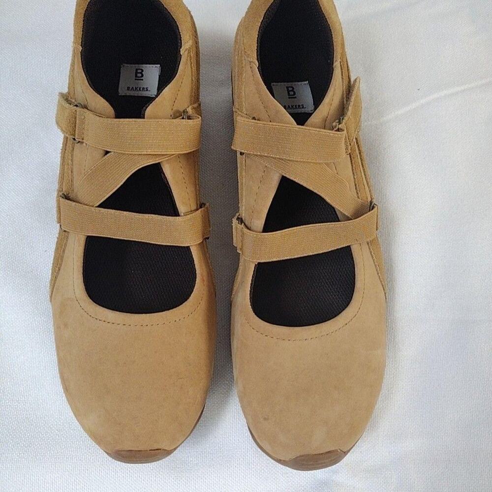 Bakers Mary Jane Shoes Womens Size 10 Beige Leather Hook Loop Comfort Walking